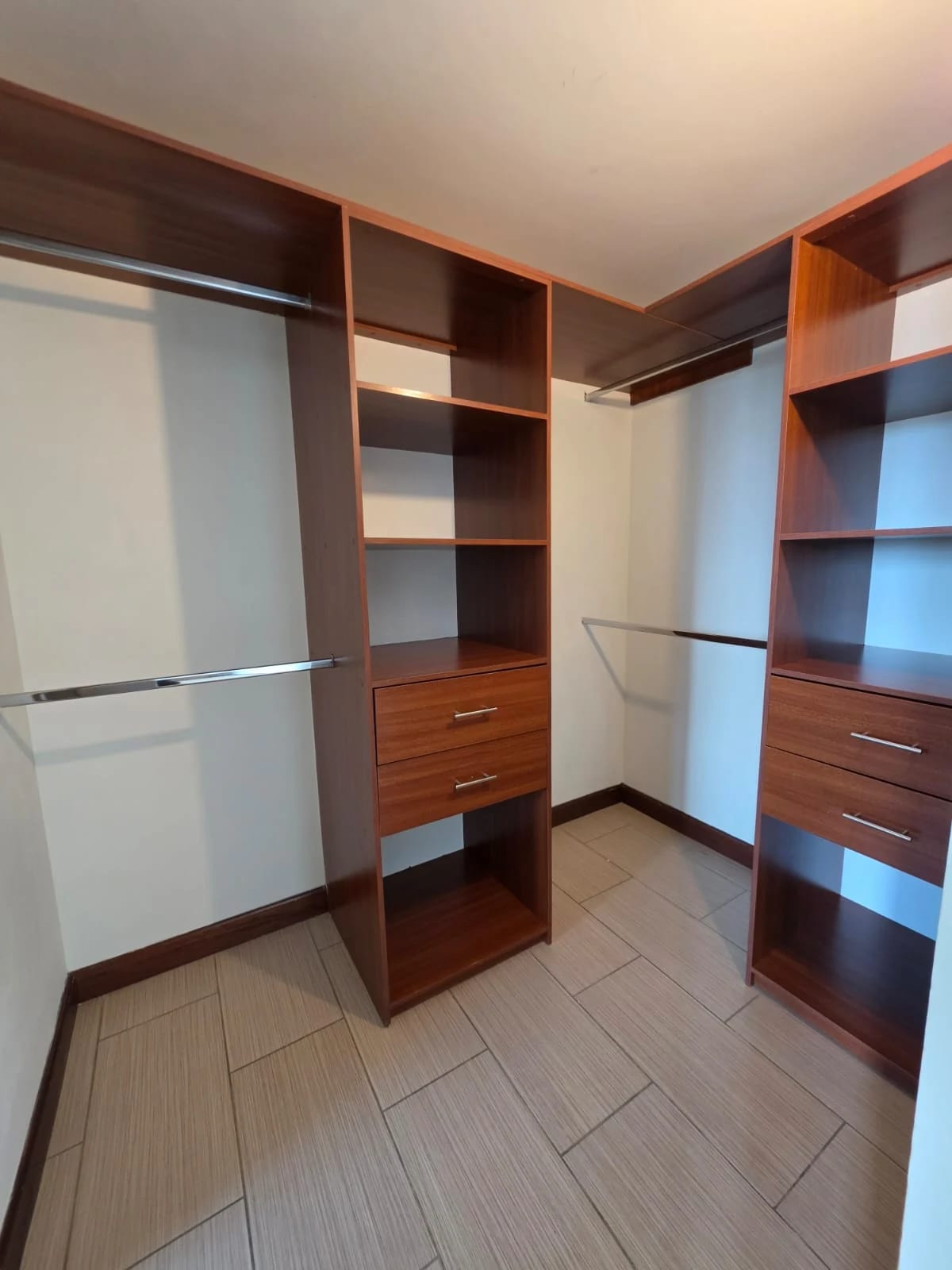 Apartamento en Renta Zona 14 codigo.DA36929 — Apartamento en Alquiler en Zona 14, Guatemala, Ciudad — foto 7 de 17
