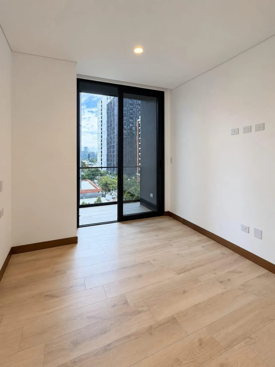 Apartamento en Renta Zona 10 codigo. CA36976 — Apartamento en Alquiler en Zona 10, Guatemala, Ciudad — foto 3 de 9