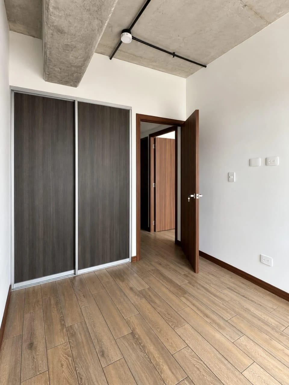 Apartamento en Renta Zona 4 cod. CA37061 — Apartamento en Alquiler en Zona 4, Guatemala, Ciudad — foto 8 de 12