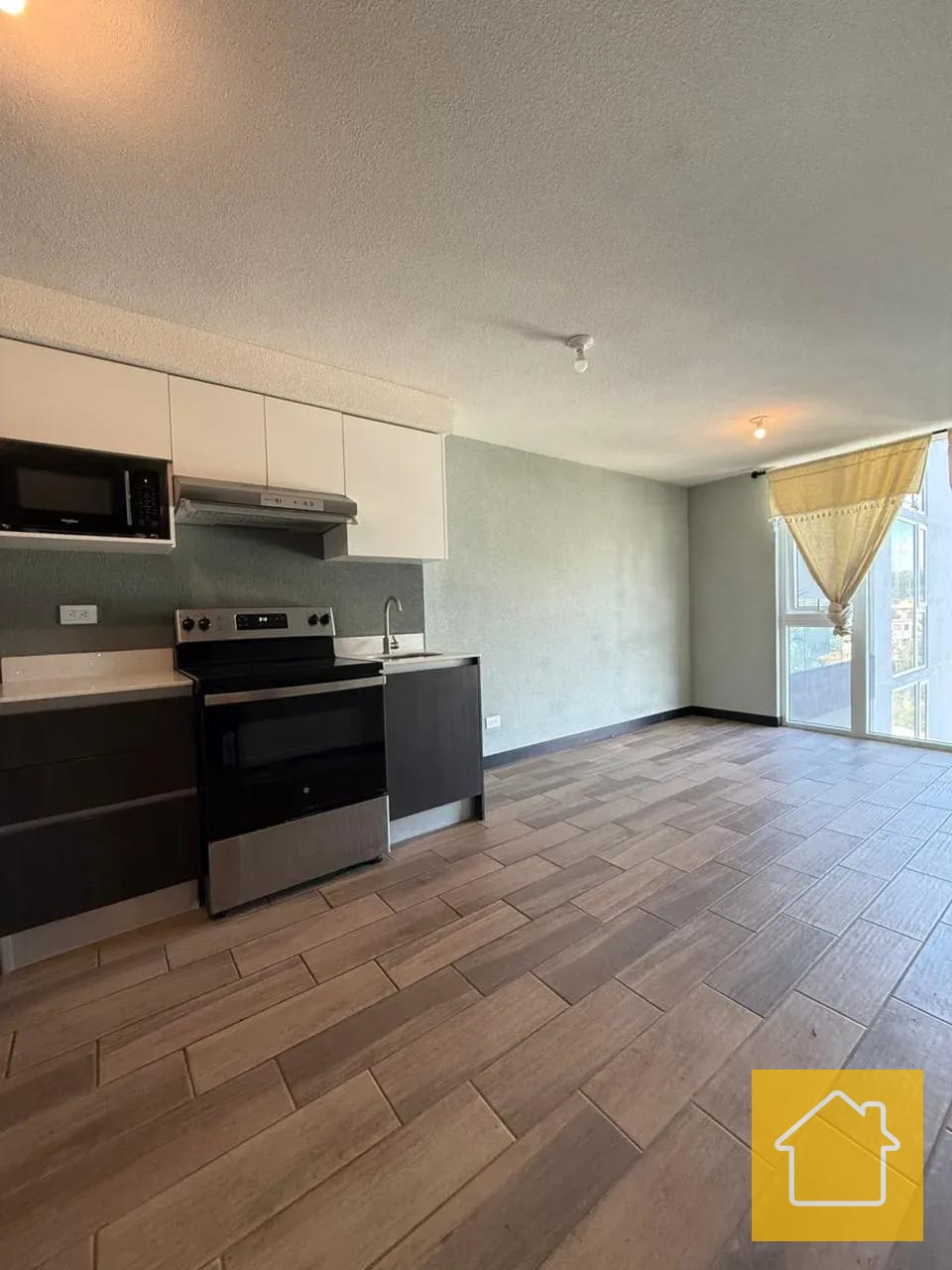 Apto con Excelente Ubicacion en Bossen Zona 2 de 1 Hab — Apartamento en Alquiler en Bossen, Zona 2, Guatemala, Ciudad — foto 13 de 16
