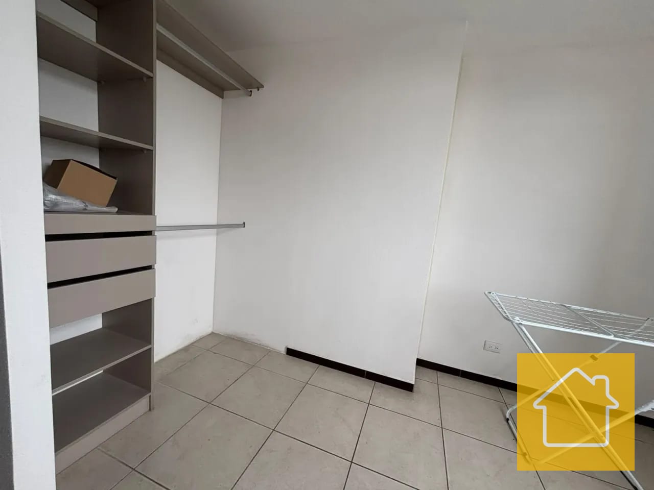 Apartamento Disponible en Parque San Jorge de 3 Hab — Apartamento en Alquiler en Parque San Jorge, Zona 11, Guatemala, Ciudad — foto 13 de 16