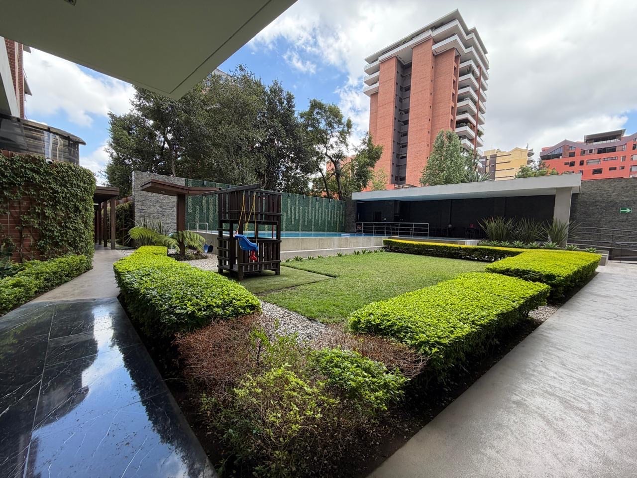 Apartamento en renta - Santa Inés zona 14 — Apartamento en Alquiler en Santa Inés, Zona 14, Guatemala, Ciudad — foto 8 de 17