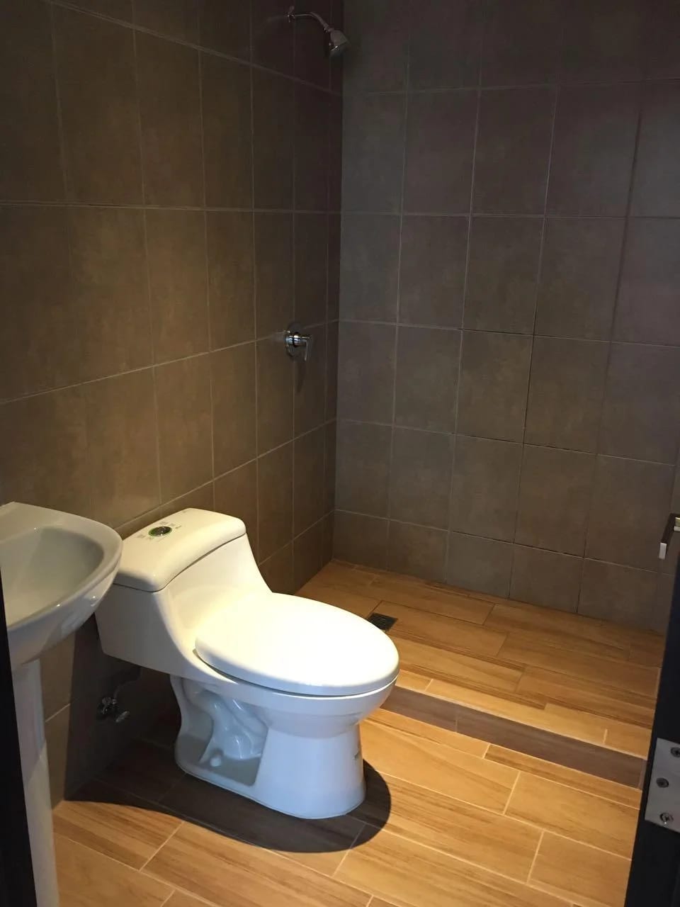 BONITO APARTAMENTO EN RENTA EN ÁGORA ZONA 15 — Apartamento en Alquiler en Agora 1501, Zona 15, Guatemala, Ciudad — foto 5 de 6