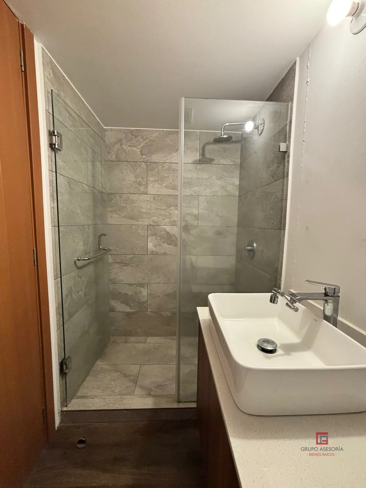Único apartamento en edificio Vidalta zona 11 — Apartamento en Alquiler en Vidalta, Zona 11, Guatemala, Ciudad — foto 8 de 15
