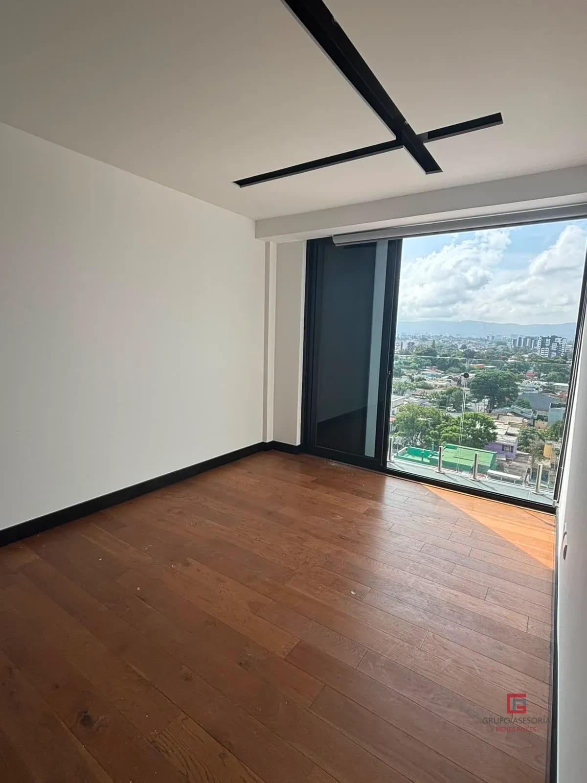 Hermoso apartamento en renta en Villa Mariscal zona 11 — Apartamento en Alquiler en Villa Mariscal, Zona 11, Guatemala, Ciudad — foto 1 de 12