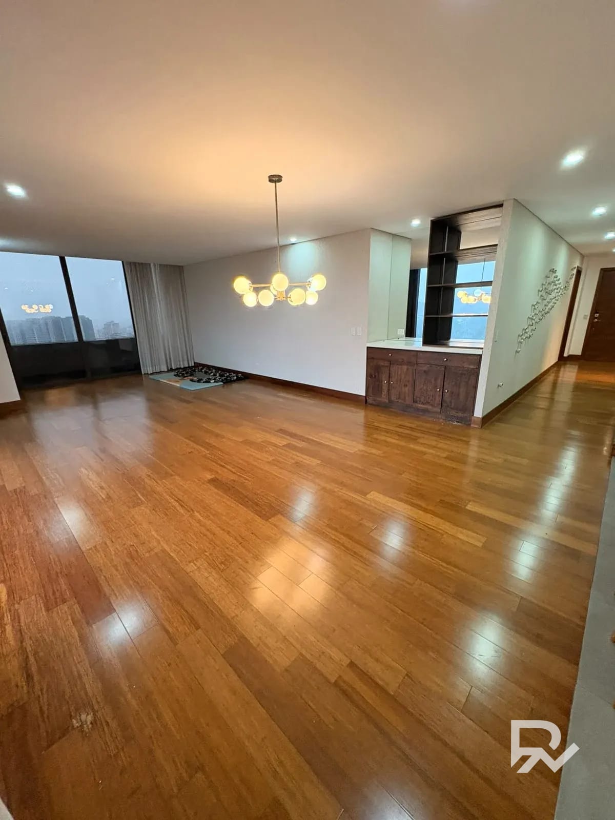 Alquiler de Apartamento amplio en Ápice 2 VH2 zona 15 — Apartamento en Alquiler en Ápice II, Zona 15, Guatemala, Ciudad — foto 5 de 17