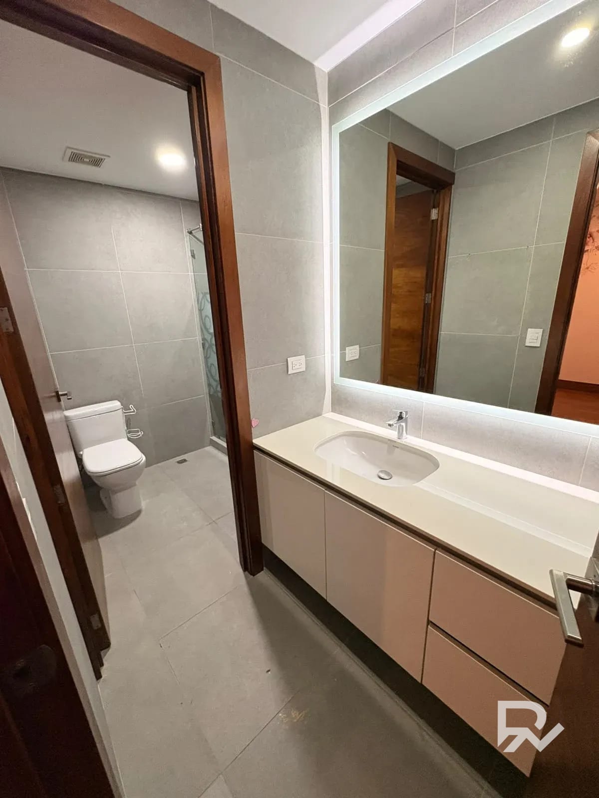 Alquiler de Apartamento amplio en Ápice 2 VH2 zona 15 — Apartamento en Alquiler en Ápice II, Zona 15, Guatemala, Ciudad — foto 16 de 17