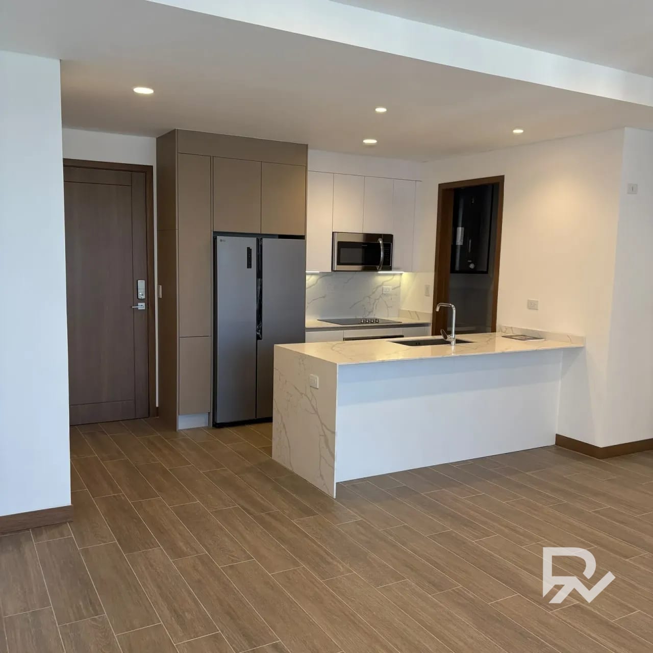 Alquiler de Apartamento en Ferre Diez, Zona 10 Torre Sur — Apartamento en Alquiler en Ferré Diez, Zona 10, Guatemala, Ciudad — foto 9 de 11