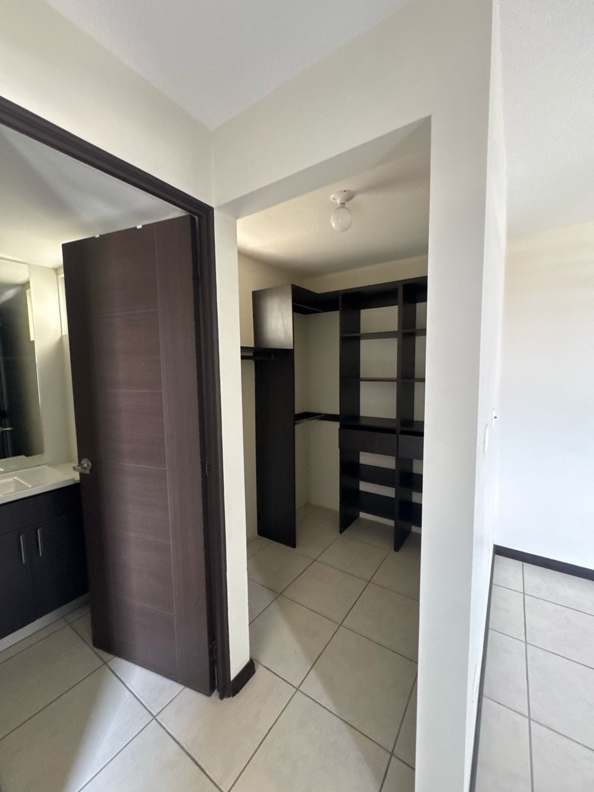 Apartamento en Venta/ Alegría/condado Naranjo — Apartamento en Venta en Condado Naranjo, Zona 4 Mixco, Guatemala, Ciudad — foto 6 de 9