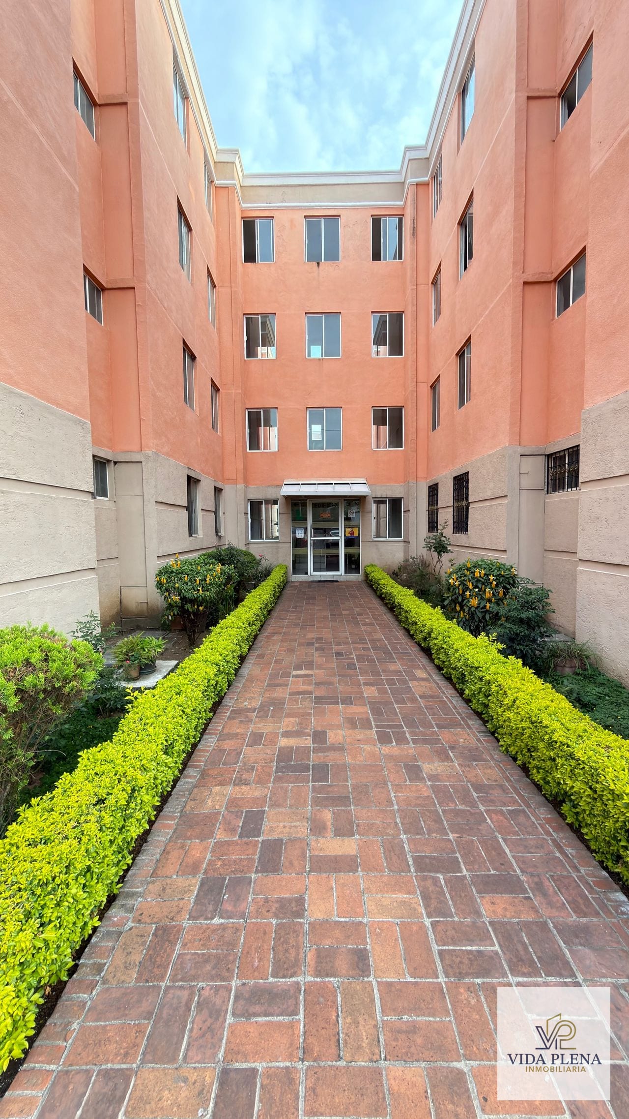 VENTA DE APARTAMENTO Z.11 Cañadas de Mariscal — Apartamento en Venta en Cañadas de Mariscal, Zona 11, Guatemala, Ciudad — foto 1 de 15