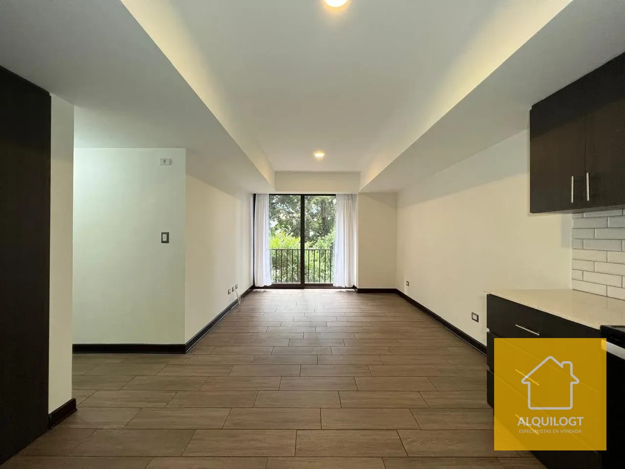APARTAMENTO EN ZONA 12 POR LA USAC — Apartamento en Alquiler en Soho, Zona 12, Guatemala, Ciudad — foto 7 de 9