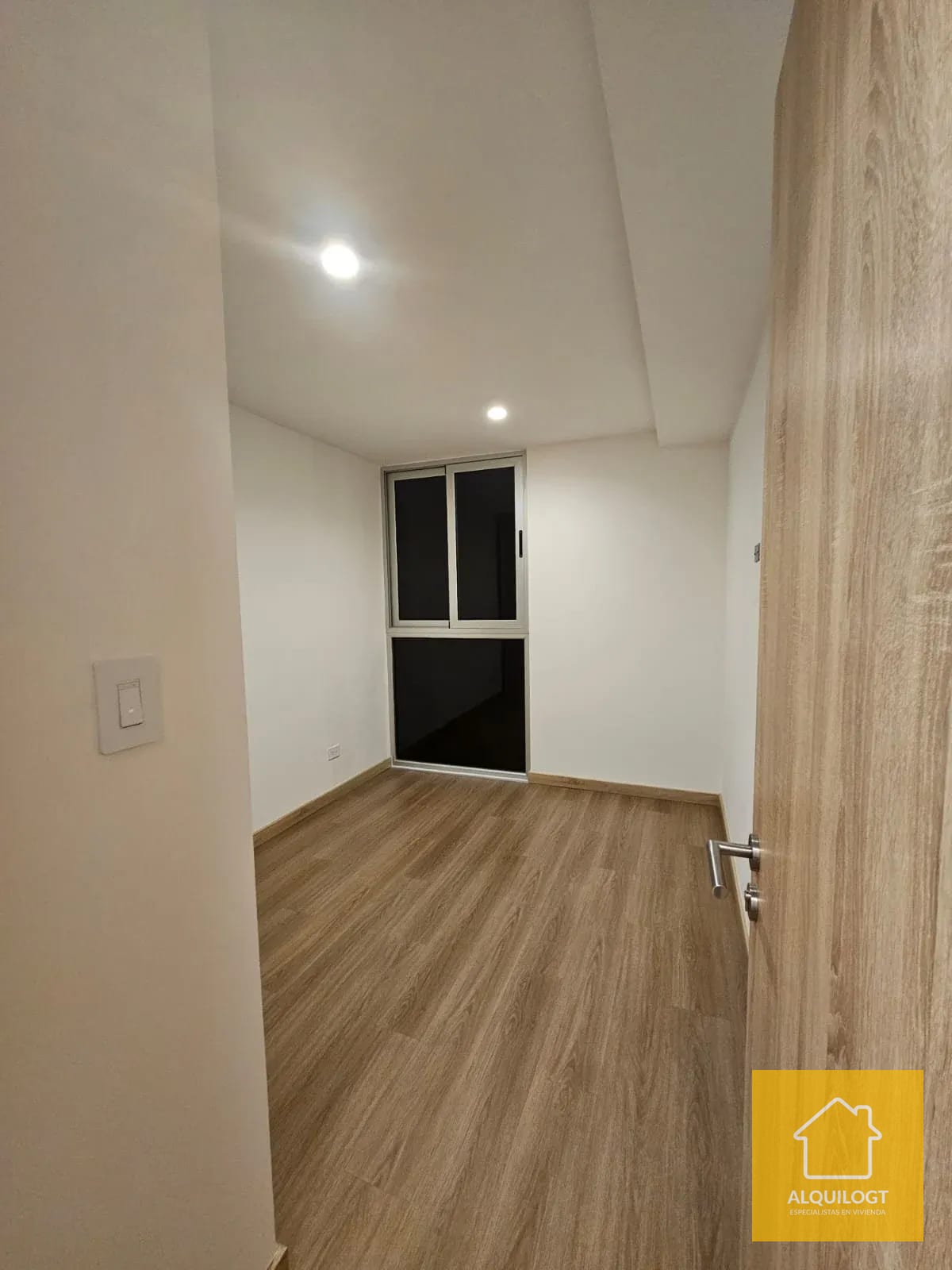 Apartamento Zona 4 en Vivo 4 — Apartamento en Alquiler en Vivo Zona 4, Zona 4, Guatemala, Ciudad — foto 3 de 9