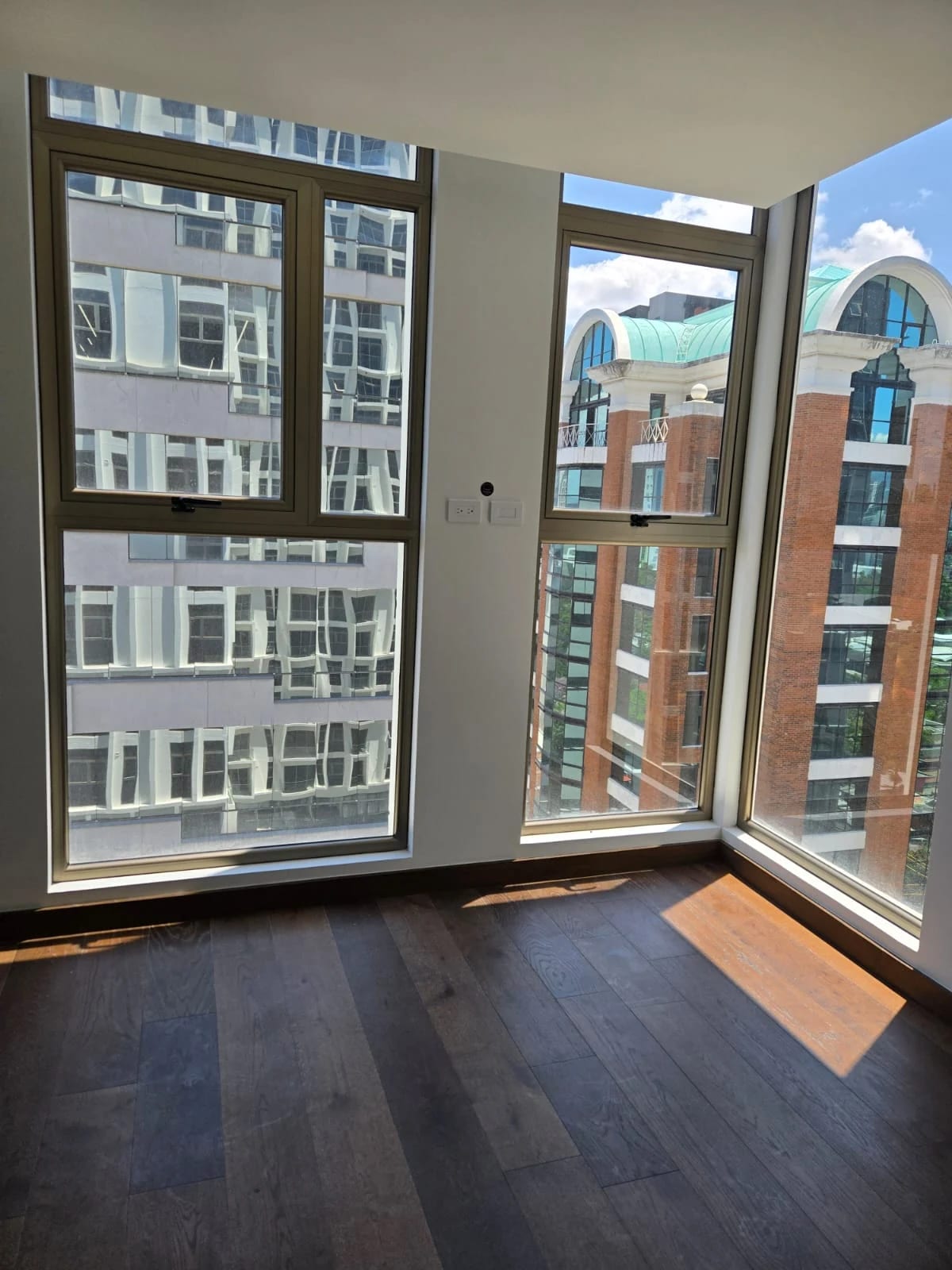 Apartamento nuevo en renta Edificio Atarah corazón de zona 10 — Apartamento en Alquiler en Zona 10, Guatemala, Ciudad — foto 8 de 9