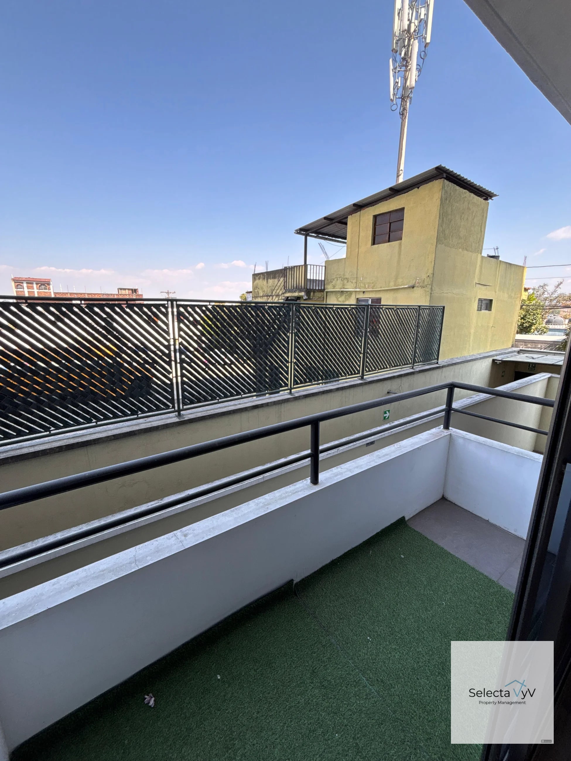 Edificio Athenea zona 1 1 - 12