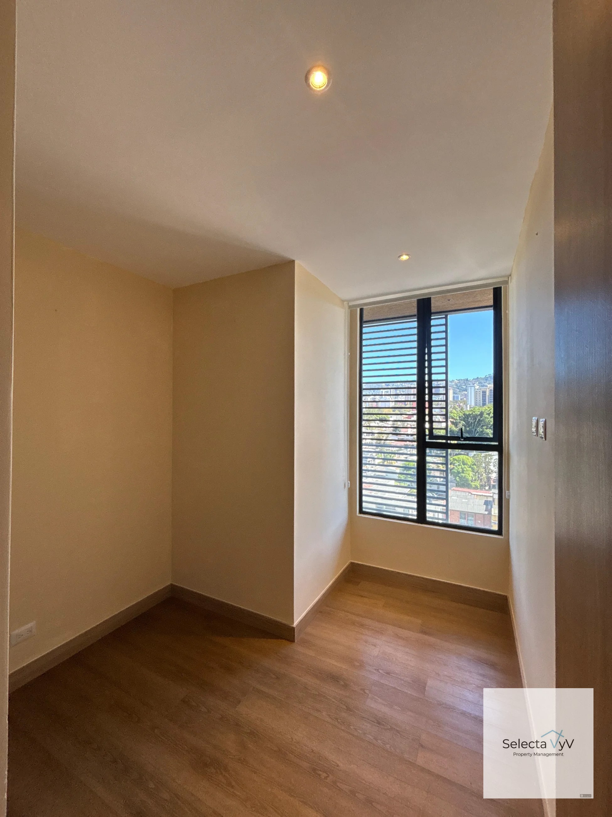 Apartamento edificio Trivá zona 15 - 3