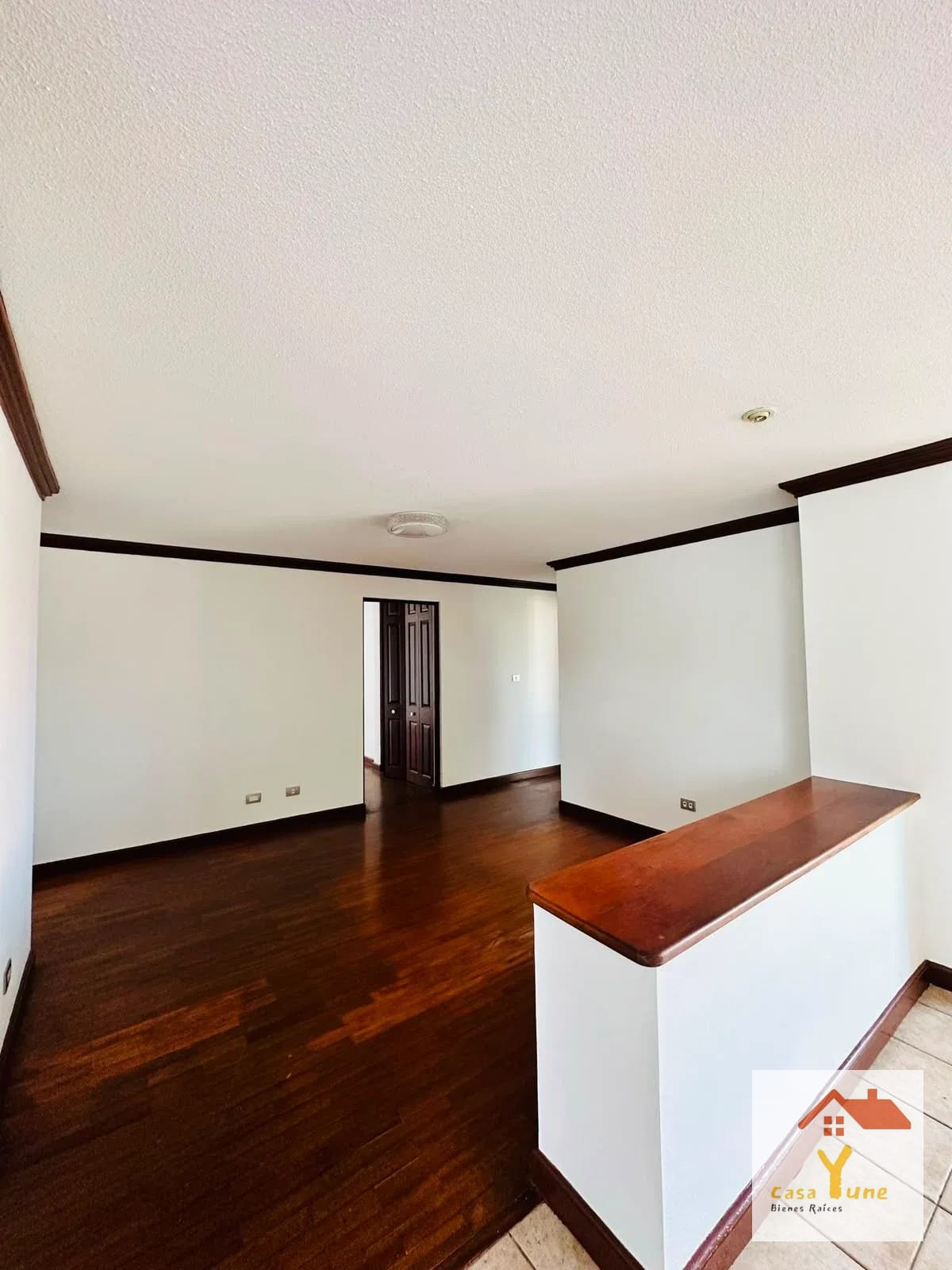 Apartamento en quiler zona 10 Diagonal 6 amplio cuarto de servicio — Apartamento en Alquiler en Zona 10, Guatemala, Ciudad — foto 1 de 12