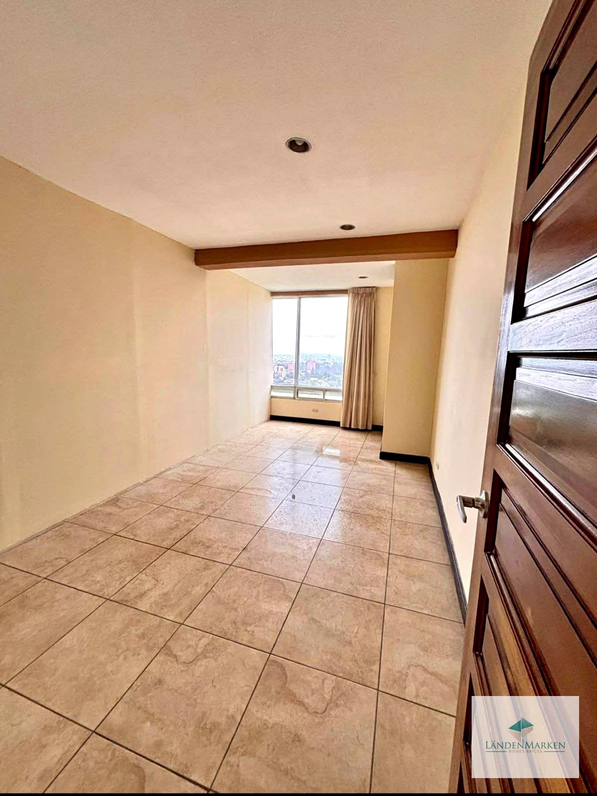 Amplio Apartamento en Zona 15 Sector San Lazaro — Apartamento en Alquiler en Zona 15, Guatemala, Ciudad — foto 10 de 15