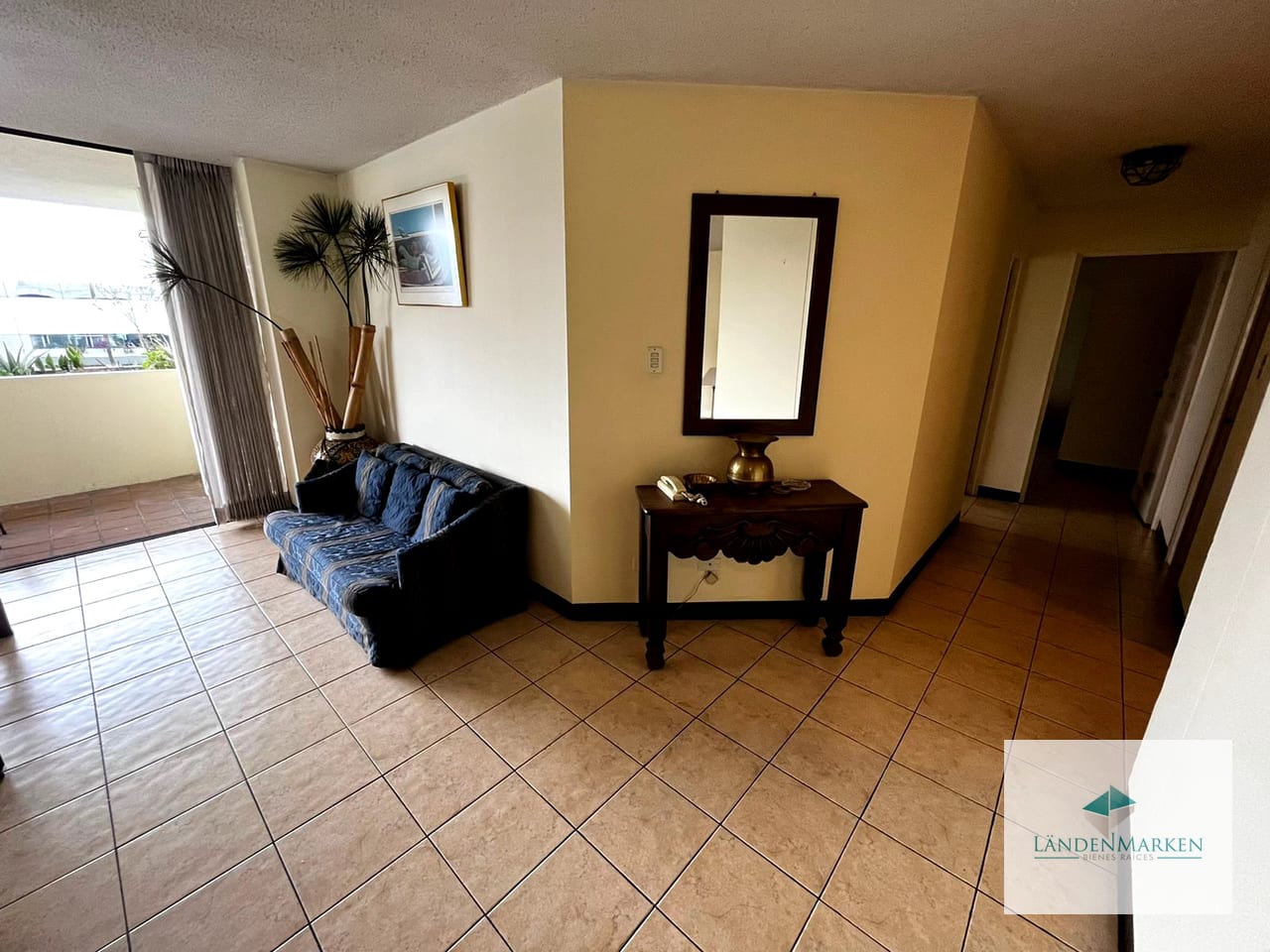 Alquiler de Amplio Apartamento en Zona 10 — Apartamento en Alquiler en Zona 10, Guatemala, Ciudad — foto 4 de 17