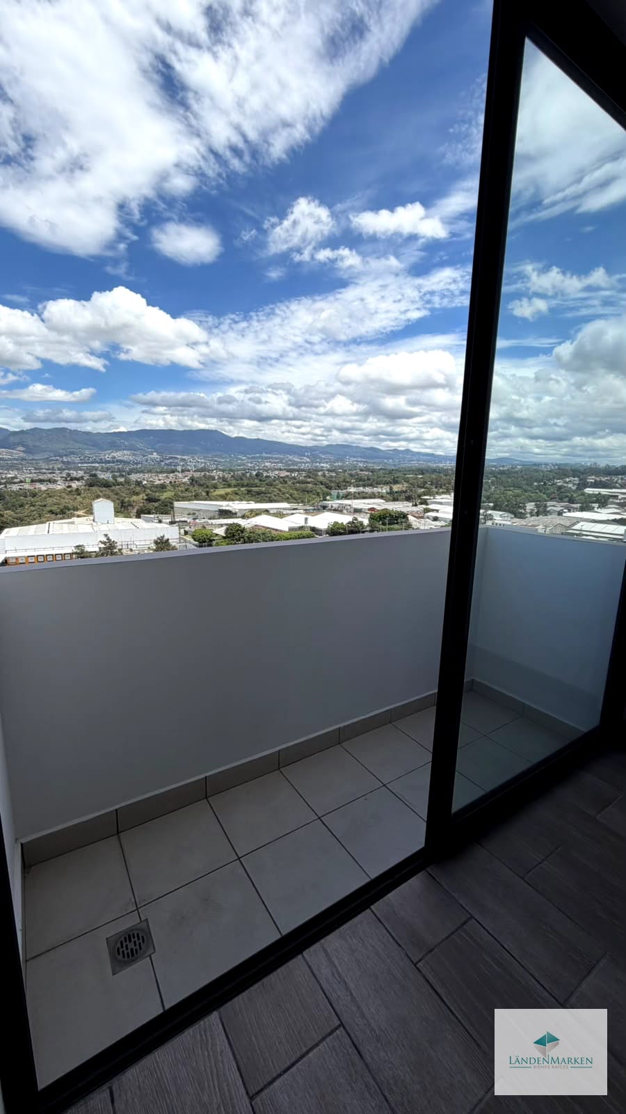 Apartamento Amplio para Estrenar en Edificio Petápolis Zona 12 — Apartamento en Alquiler en Petápolis, Zona 12, Guatemala, Ciudad — foto 3 de 17