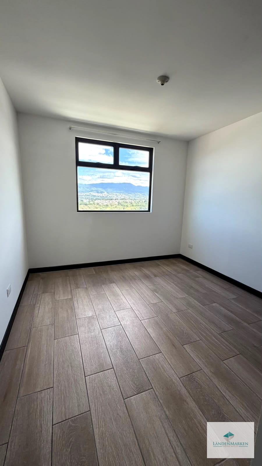 Apartamento Amplio para Estrenar en Edificio Petápolis Zona 12 — Apartamento en Alquiler en Petápolis, Zona 12, Guatemala, Ciudad — foto 17 de 17