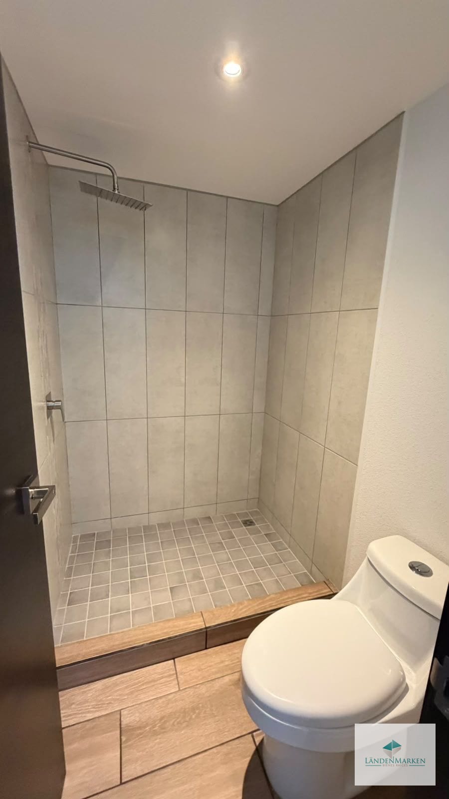 Renta de Moderno y Nuevo Apartamento en Zona 16 San Isidro 2021 — Apartamento en Alquiler en San Isidro 20/21, Zona 16, Guatemala, Ciudad — foto 9 de 17
