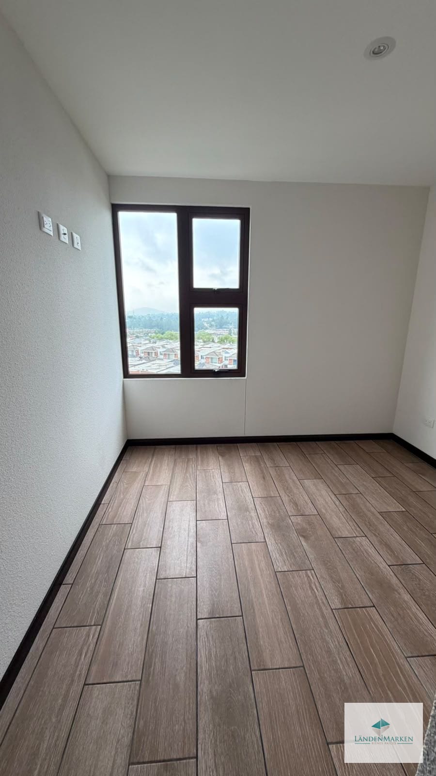 Renta de Moderno y Nuevo Apartamento en Zona 16 San Isidro 2021 — Apartamento en Alquiler en San Isidro 20/21, Zona 16, Guatemala, Ciudad — foto 12 de 17