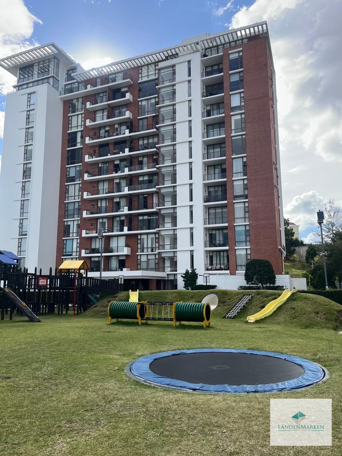 Renta de Moderno y Nuevo Apartamento en Zona 16 San Isidro 2021 — Apartamento en Alquiler en San Isidro 20/21, Zona 16, Guatemala, Ciudad — foto 17 de 17