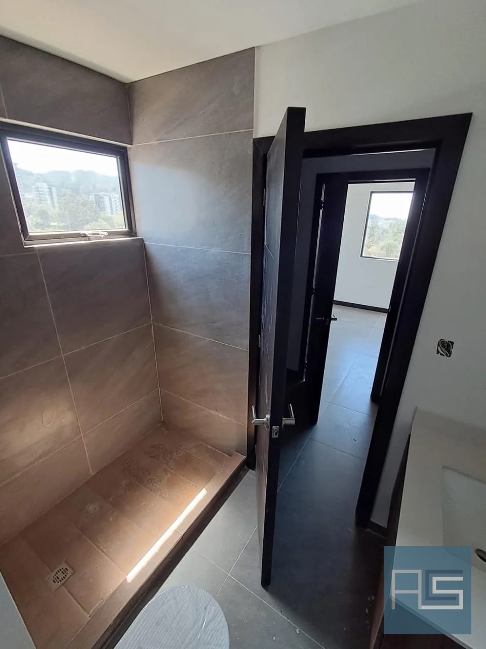 Moderno Apto para estrenar de 3 habitaciones en Vista Hermosa II, zona 15 - 9
