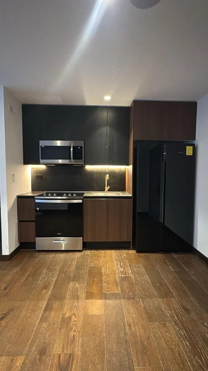 Se renta apartamento en zona 10 — Apartamento en Alquiler en Zona 10, Guatemala, Ciudad — foto 1 de 16