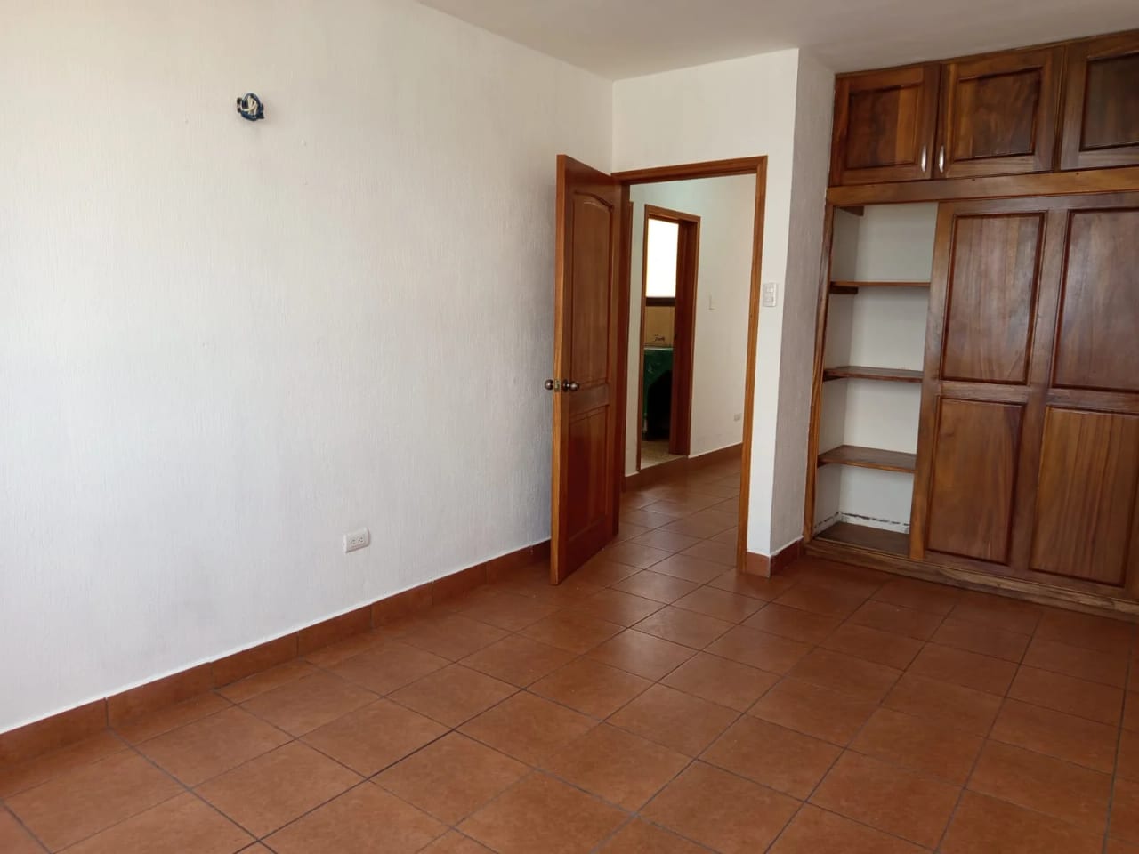 Se renta apartamento en zona 21 — Apartamento en Alquiler en Zona 21, Guatemala, Ciudad — foto 4 de 16