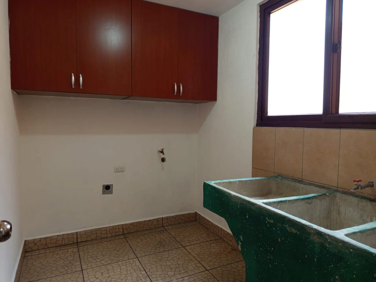 Se renta apartamento en zona 21 — Apartamento en Alquiler en Zona 21, Guatemala, Ciudad — foto 8 de 16