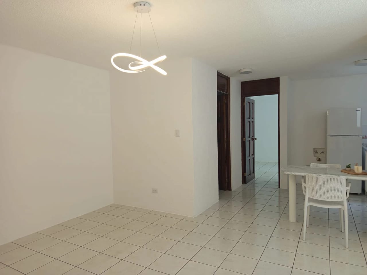 Apartamento en Renta y Venta en zona 16 Colonia La Montaña — Apartamento en Venta en Zona 16, Guatemala, Ciudad — foto 2 de 14