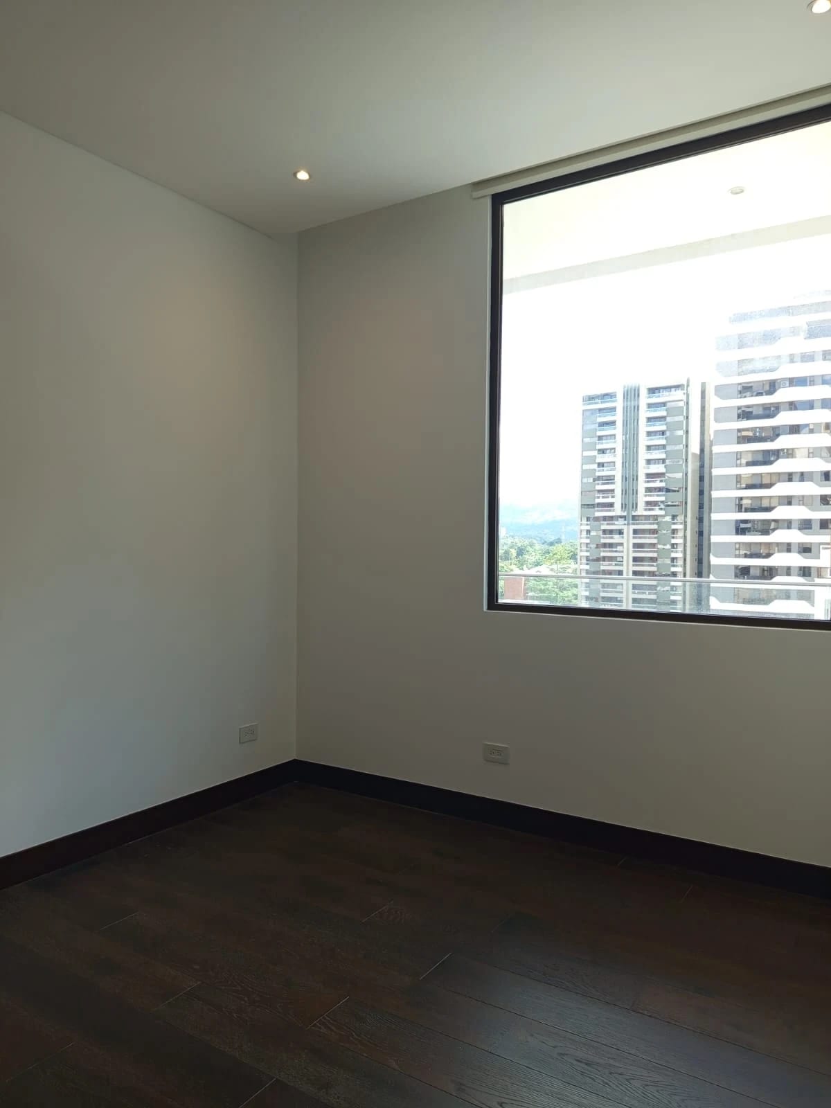 Apartamento de Lujo en Renta y Venta en zona 14 de 2 habitaciones — Apartamento en Venta en Zona 14, Guatemala, Ciudad — foto 3 de 17