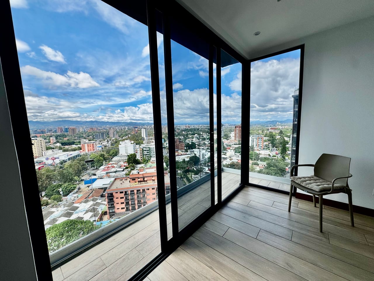 Apartamento en Renta | Hessen, Zona 15 (copia) — Apartamento en Venta en Hessen Apartamentos, Zona 15, Guatemala, Ciudad — foto 9 de 17
