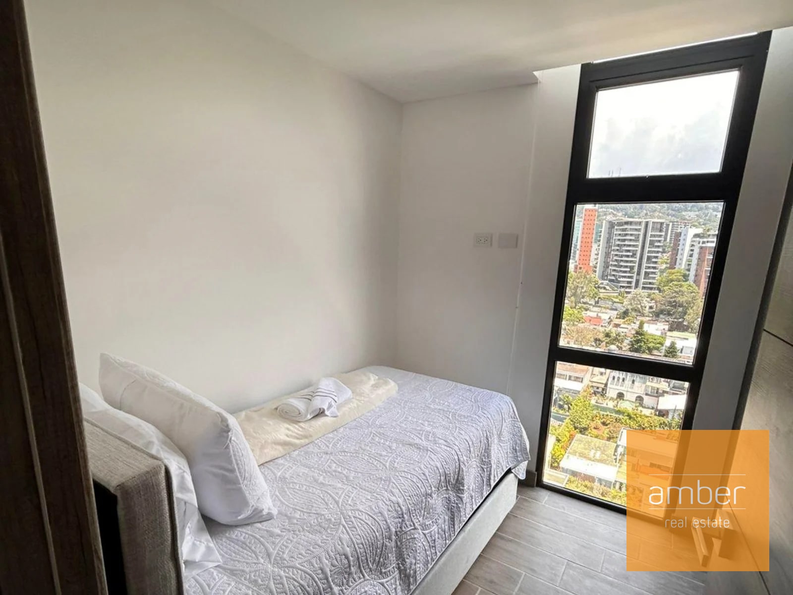 Apartamento amueblado en Kiintea, zona 15 - 4