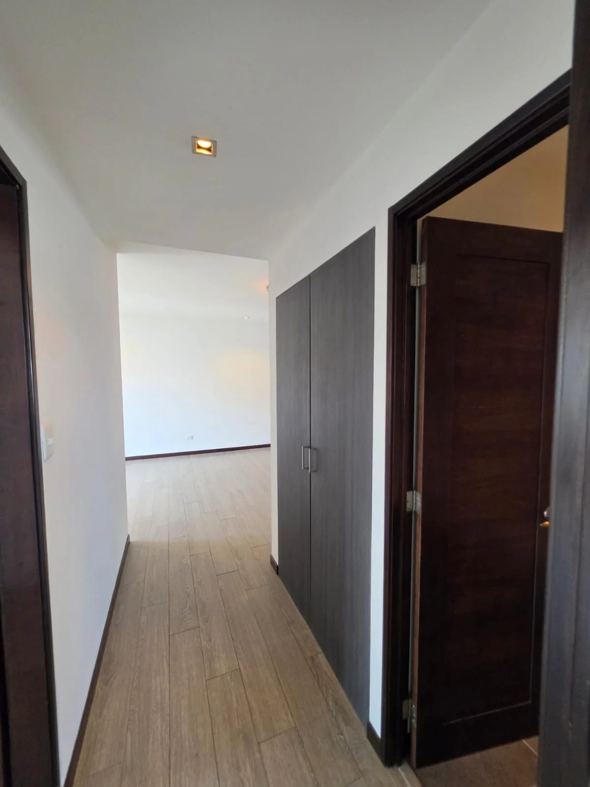 Apartamento en venta, Edificio Neo, zona 10 — Apartamento en Venta en Neo Apartamentos, Zona 10, Guatemala, Ciudad — foto 4 de 12