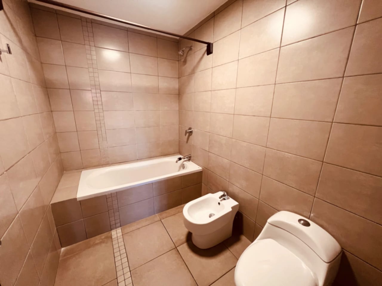 Apartamento en alquiler, Edificio Attica 2, zona 14 — Apartamento en Alquiler en Attica II, Zona 14, Guatemala, Ciudad — foto 11 de 15