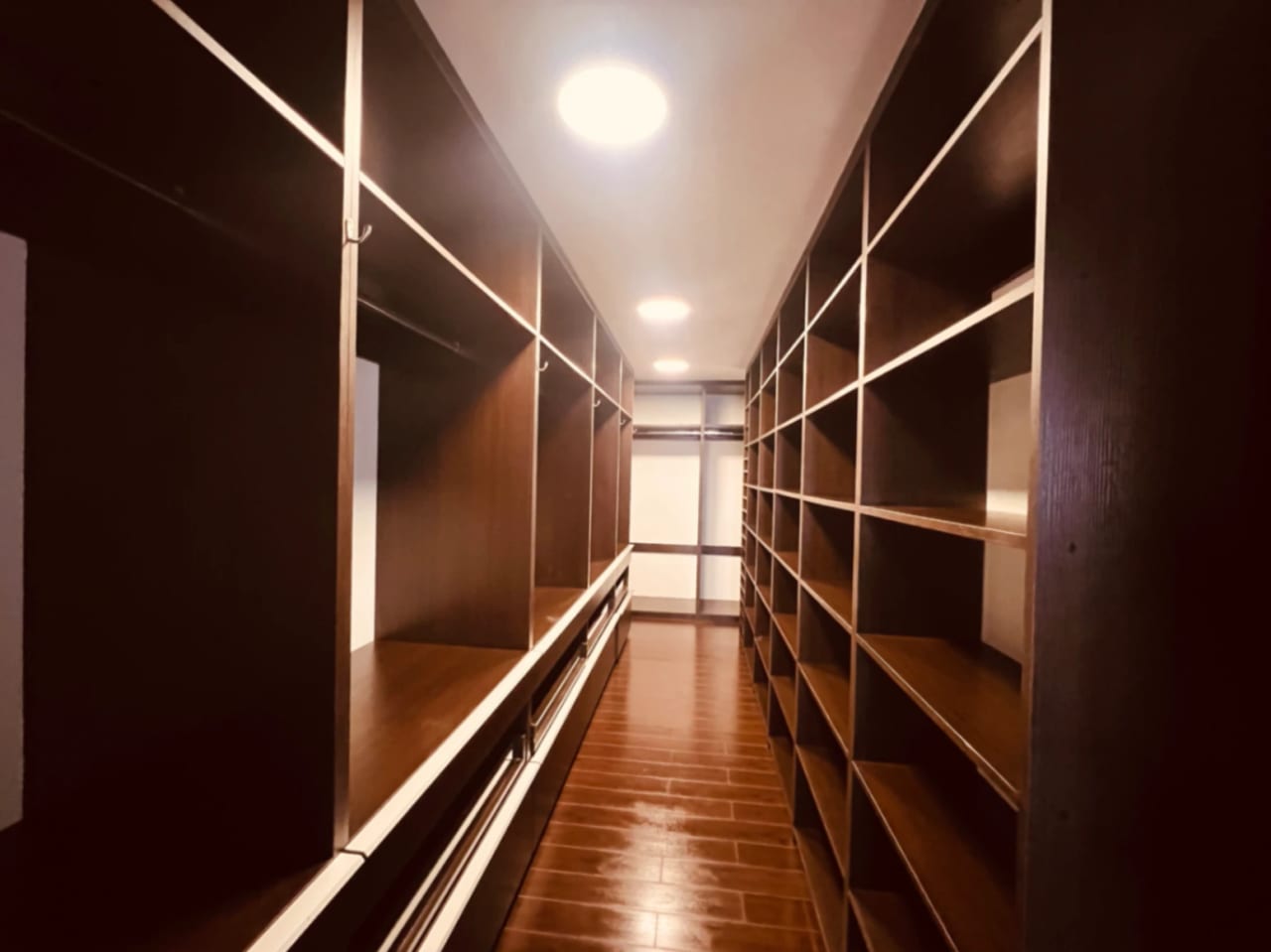 Apartamento en alquiler, Edificio Attica 2, zona 14 — Apartamento en Alquiler en Attica II, Zona 14, Guatemala, Ciudad — foto 12 de 15