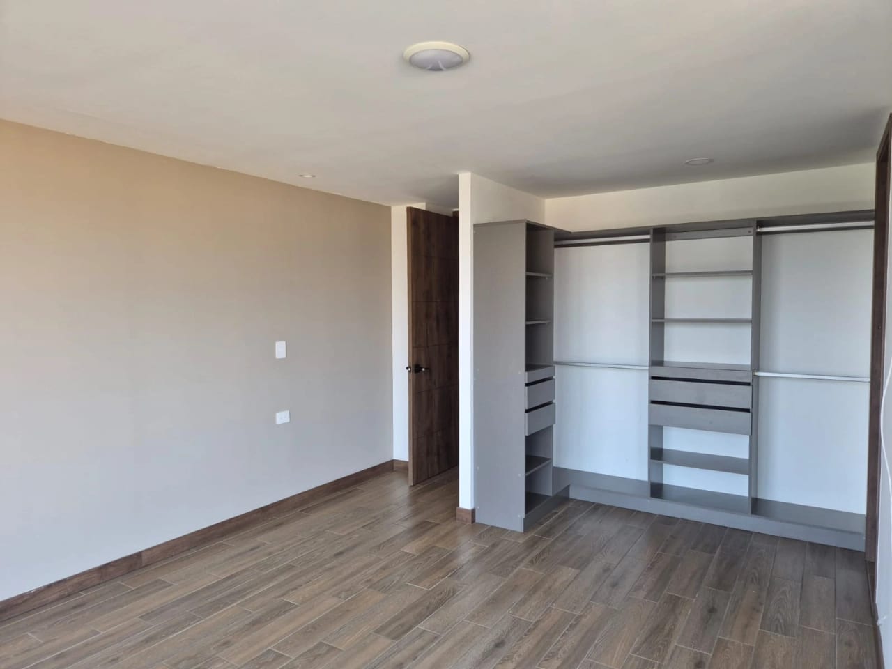 Penthouse en alquiler, Edificio 21B+, zona 15 VH2 — Apartamento en Alquiler en 21B+, Zona 15, Guatemala, Ciudad — foto 7 de 12