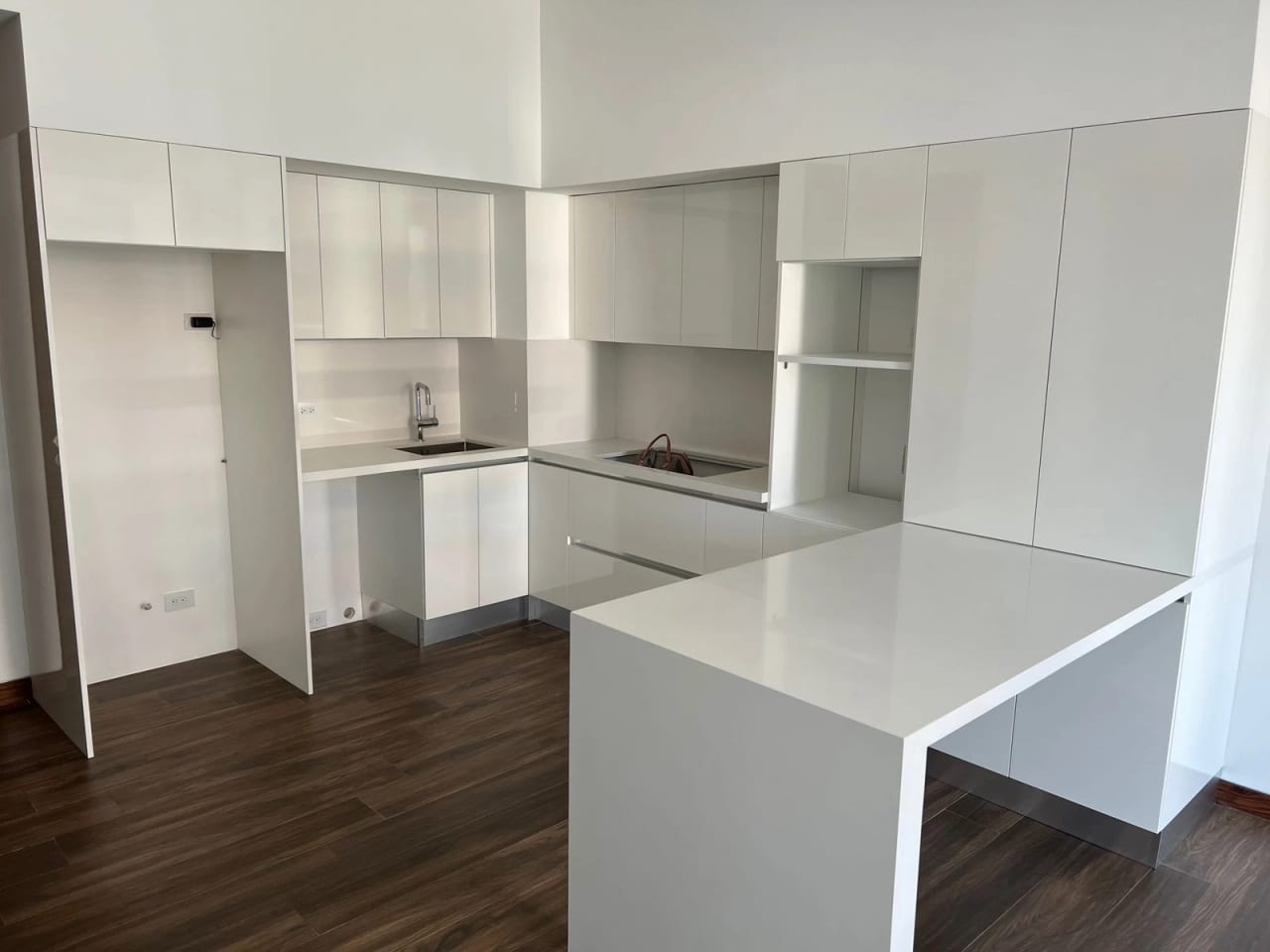 Apartamento en Alquiler – Edificio Avia, Zona 10 — Apartamento en Alquiler en Avia, Zona 10, Guatemala, Ciudad — foto 3 de 15