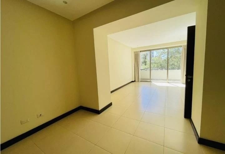Apartamento en alquiler, Edificio Cobella, zona 14 — Apartamento en Alquiler en Cobella, Zona 14, Guatemala, Ciudad — foto 6 de 13