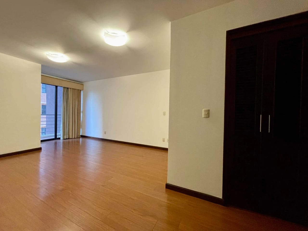 Apartamento en alquiler, Edificio Vivaldi, zona 14 — Apartamento en Venta en Vivaldi, Zona 14, Guatemala, Ciudad — foto 6 de 9
