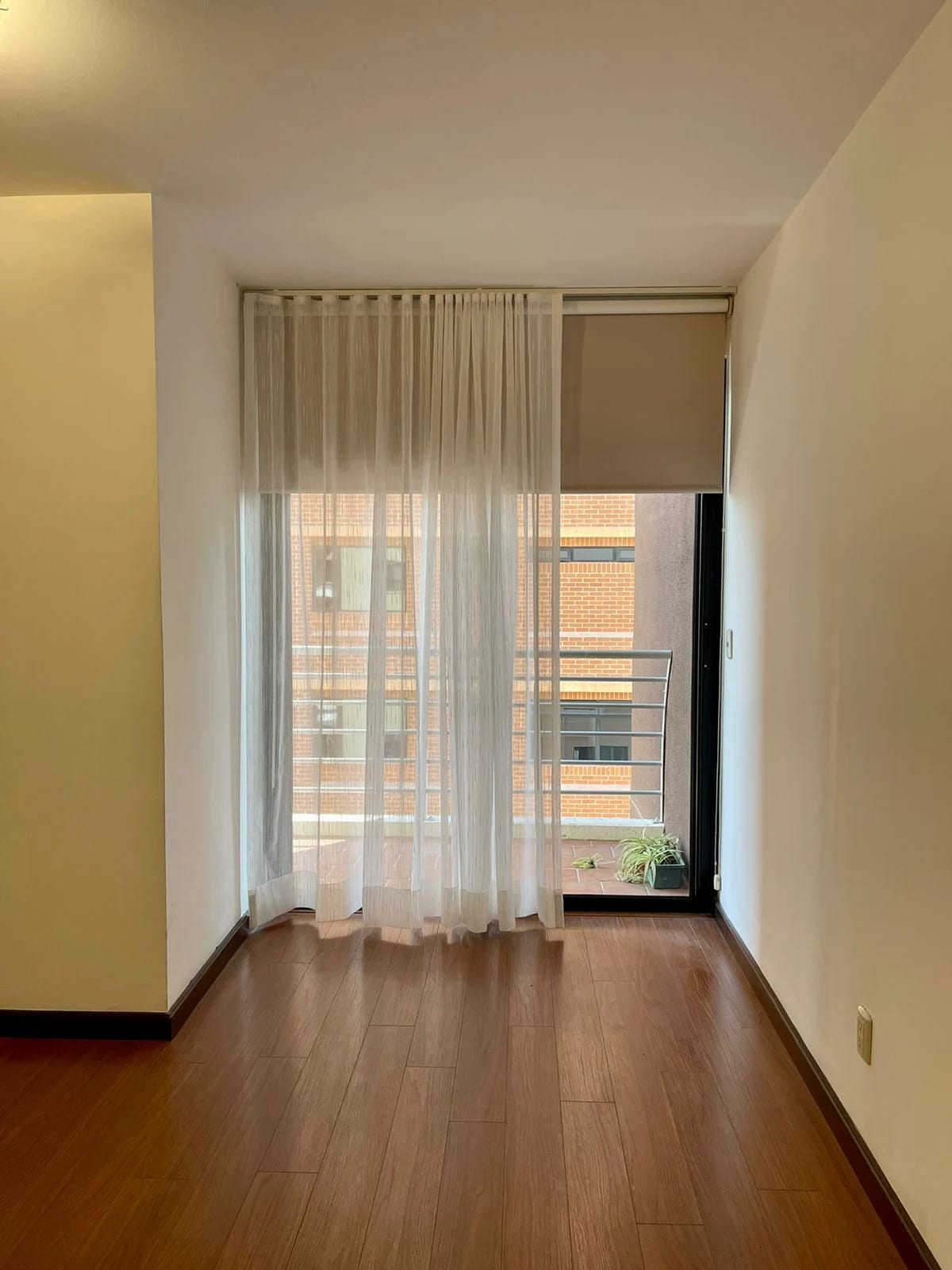 Apartamento en alquiler, Edificio Vivaldi, zona 14 — Apartamento en Venta en Vivaldi, Zona 14, Guatemala, Ciudad — foto 4 de 9