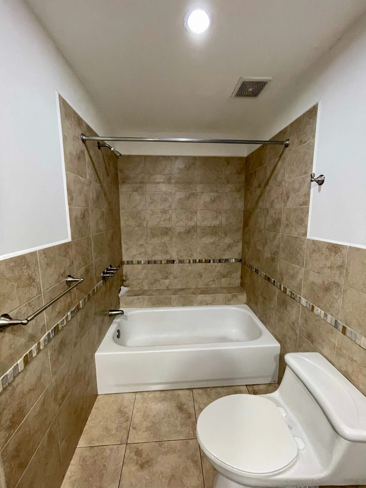 Apartamento en alquiler, Edificio Vivaldi, zona 14 — Apartamento en Venta en Vivaldi, Zona 14, Guatemala, Ciudad — foto 7 de 9