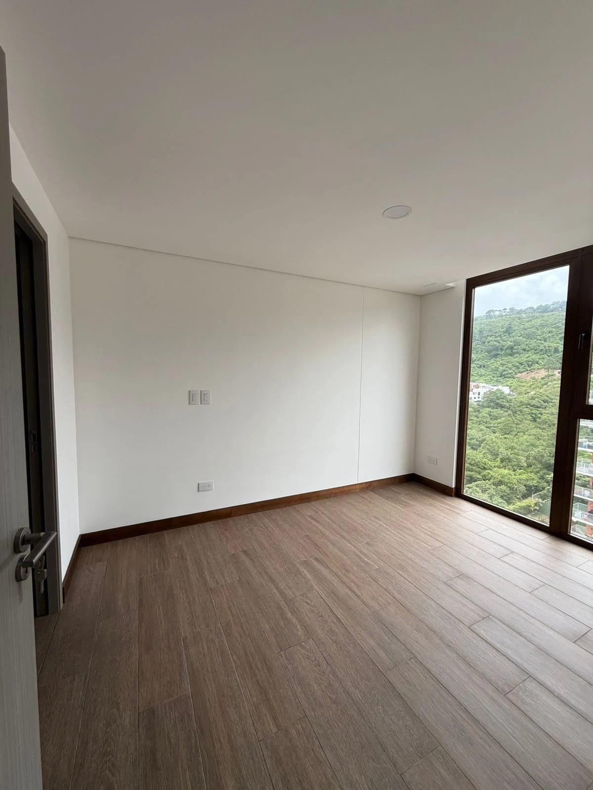 Apartamento en venta, Edificio Naru, zona 16 — Apartamento en Venta en Zona 16, Guatemala, Ciudad — foto 8 de 9