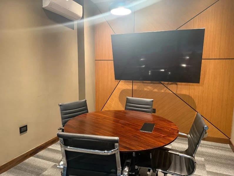Apartamento en venta, Edificio Reserva Diez, zona 10 — Apartamento en Venta en Reserva Diez, Zona 10, Guatemala, Ciudad — foto 4 de 14