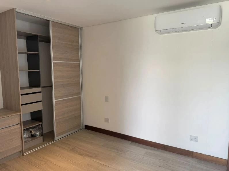 Apartamento en venta, Edificio Reserva Diez, zona 10 — Apartamento en Venta en Reserva Diez, Zona 10, Guatemala, Ciudad — foto 10 de 14