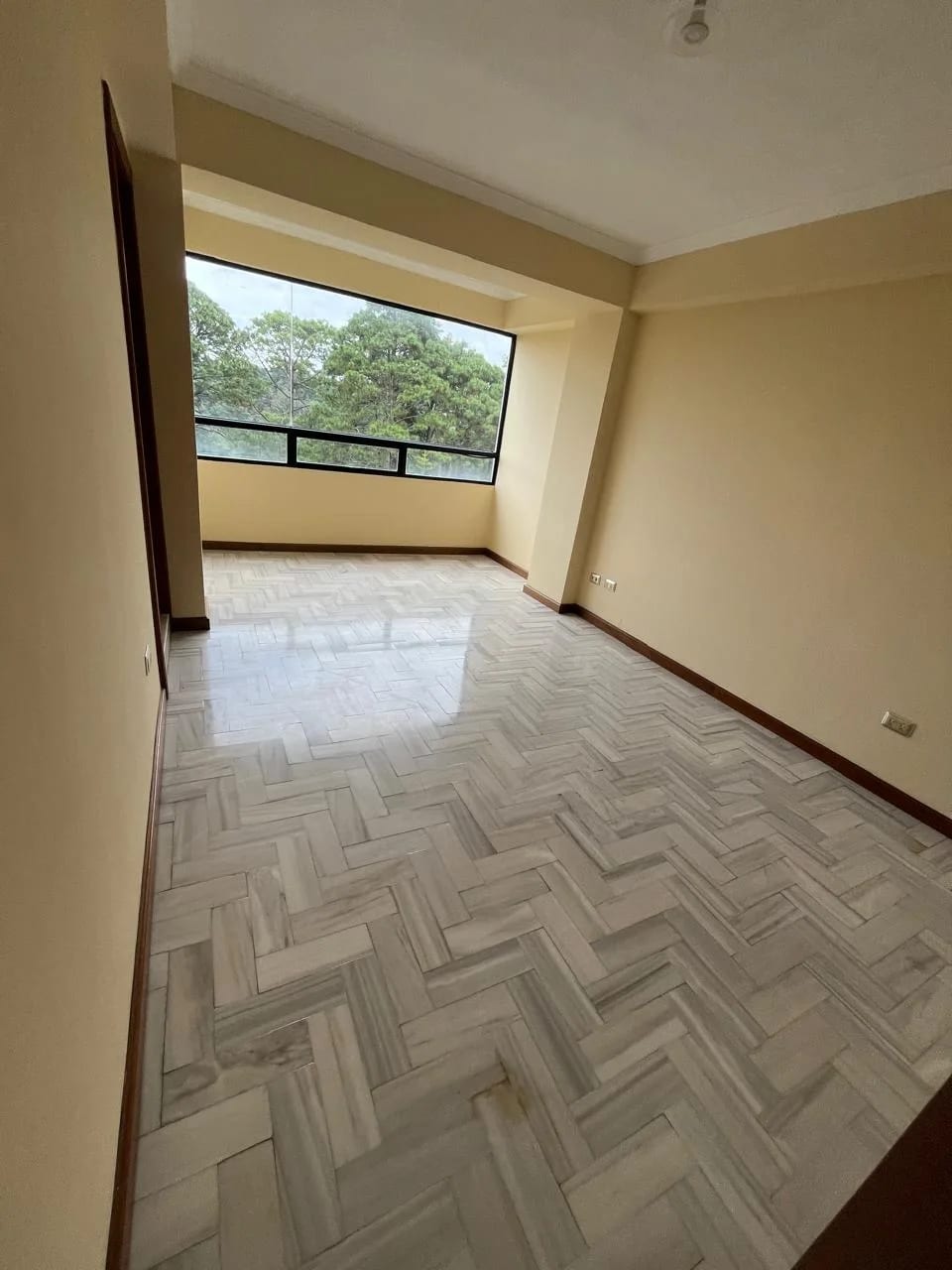 Exclusivo Penthouse en alquiler, Andes de la Montaña, zona 16 — Apartamento en Alquiler en Zona 16, Guatemala, Ciudad — foto 10 de 14