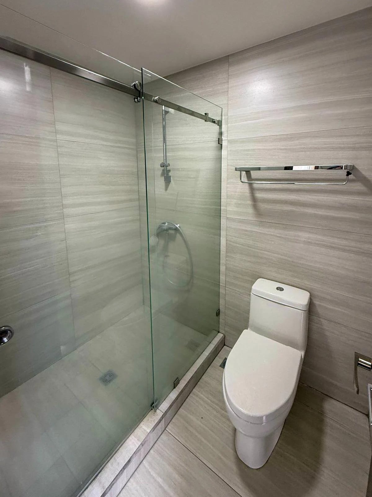 Apartamento en Alquiler, Edificio Novus, zona 14 — Apartamento en Alquiler en Novus, Zona 14, Guatemala, Ciudad — foto 7 de 11