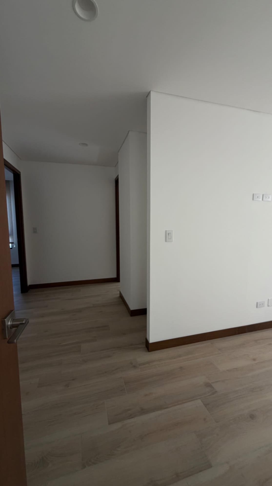 Bellísimo y moderno apartamento en zona 10 — Apartamento en Alquiler en Zona 10, Guatemala, Ciudad — foto 11 de 17